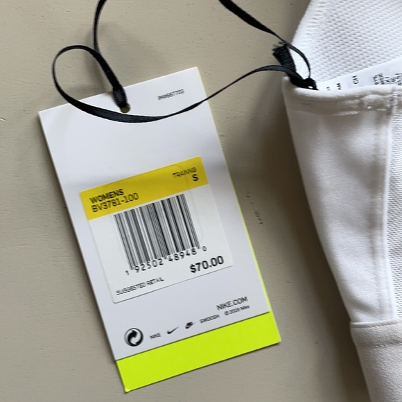 COPY - Nike supported sports bra - Picture 3 of 3